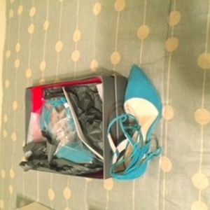 Vince Camuto Pointed Toe Pump